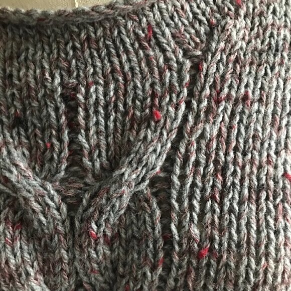 Handknit Gray and Maroon Wool Cable Knit Long Line Fringe Sweater Size M - Picture 5 of 6